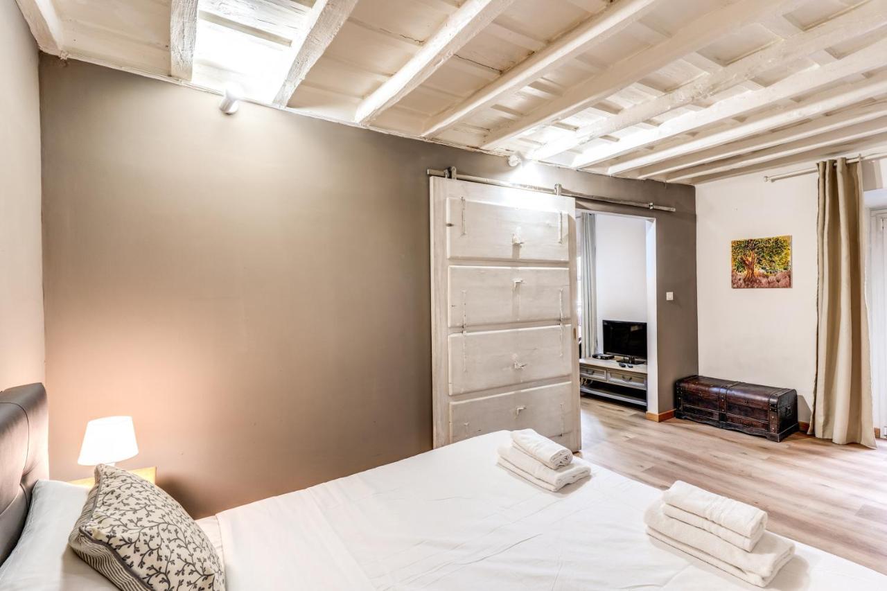 Lovely Spacious Apartment Near The Colosseum Рим Екстериор снимка