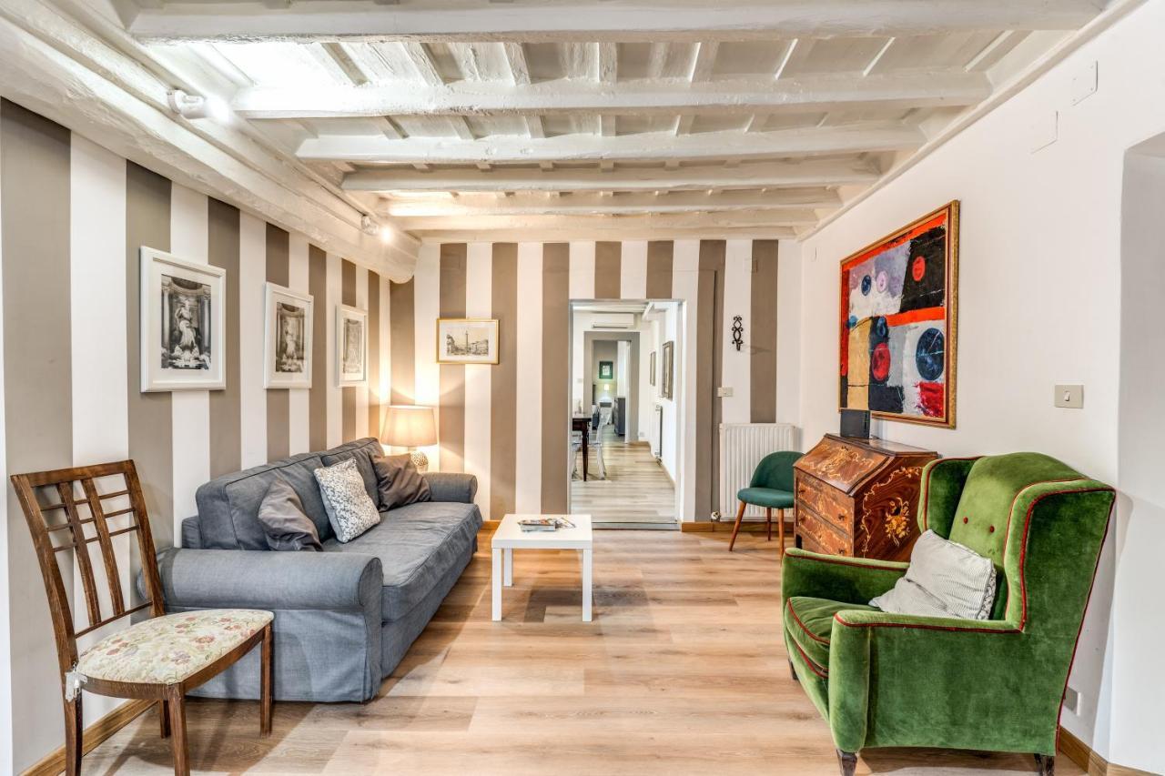 Lovely Spacious Apartment Near The Colosseum Рим Екстериор снимка