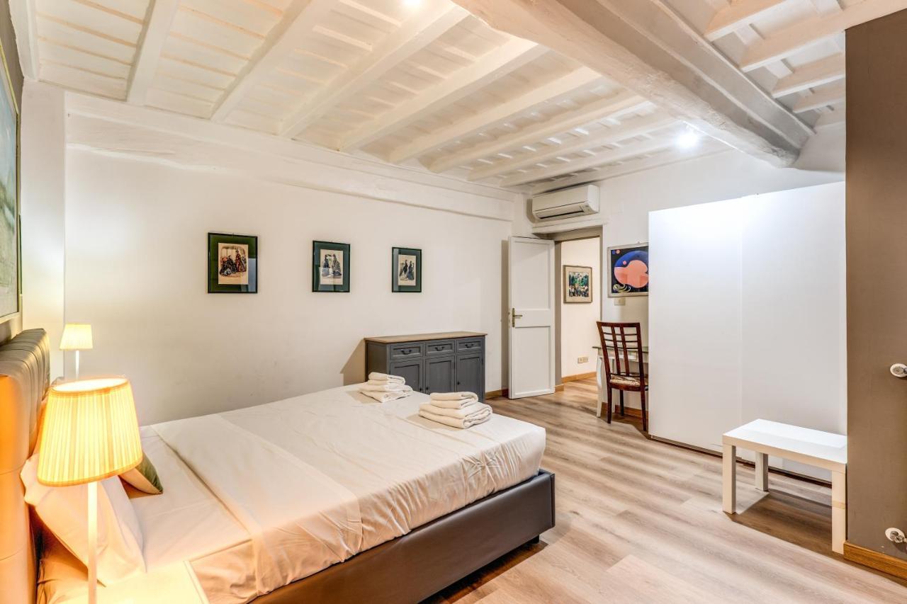 Lovely Spacious Apartment Near The Colosseum Рим Екстериор снимка